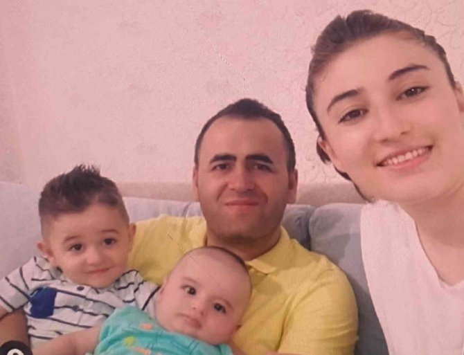 Beylikdüzü’nde Dehşet: Eşini Ve Çocuklarını Öldürüp İntihar Etti