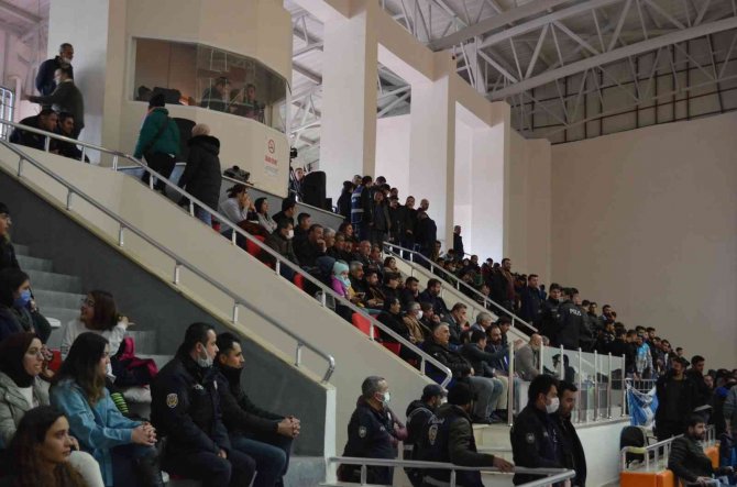 Çekişmeli Maçın Galibi Adilcevaz Türşad Oldu