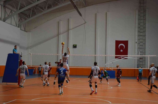 Çekişmeli Maçın Galibi Adilcevaz Türşad Oldu