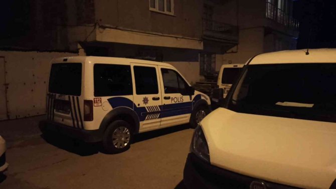 Nişanlısını Öldürdü, Annesini Ağır Yaraladı