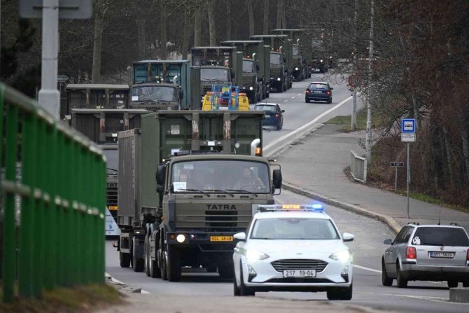 Çekya Slovakya’ya 650 Asker Gönderecek