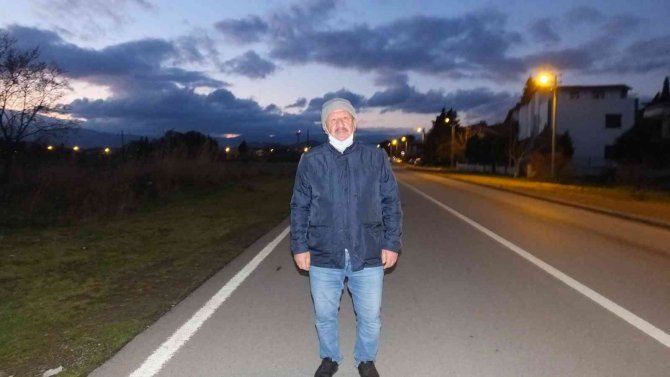 Burhaniye’de Yağmur Bulutları Kartpostallık Görüntüler Oluşturdu