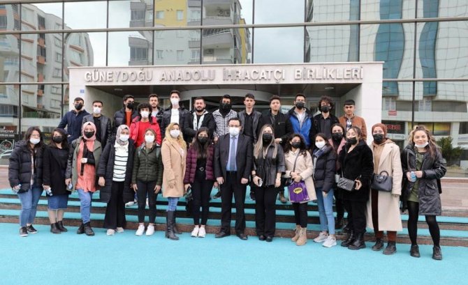 Gaün Öğrencilerden Gai̇b’e Ziyaret