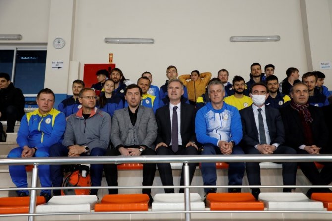 İ̇negöl’de Okullar Arası ‘Kurtuluş Kupası’ Başladı