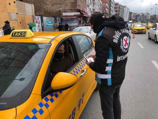 Kadıköy’de Emniyet Kemeri Takmayan Taksicilere Bin 568 Tl Ceza