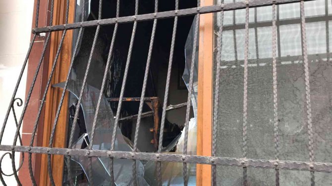 Manisa’da Korkutan Ev Yangını