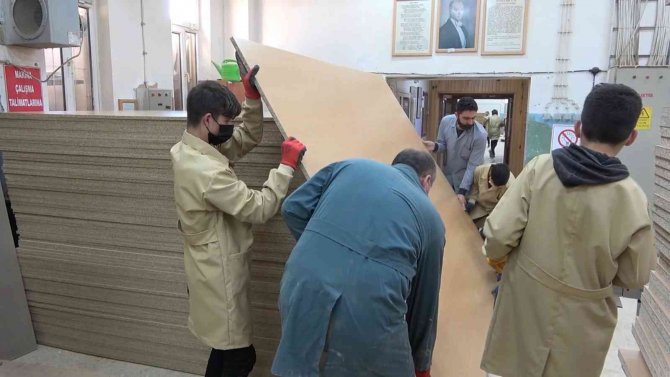 Meslek Liselerinde Artan Ekonomik Gelir, Devlet Bütçesine Katkı Sağlıyor