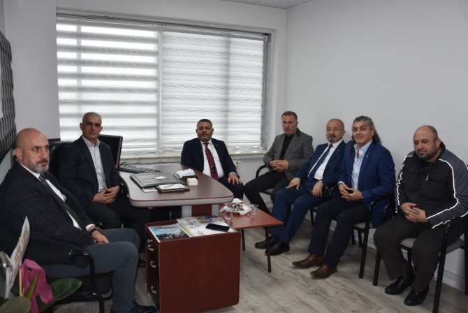 Başkan Sadıkoğlu: “Esnaf Odalarını Önemsiyoruz”