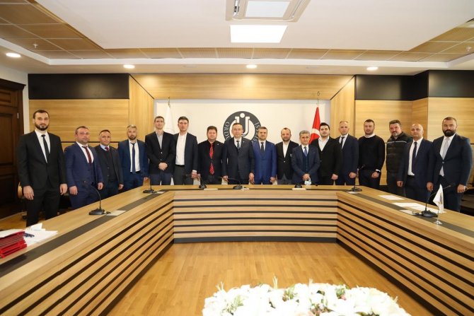 Odü İle Otomotiv Firmaları Arasında İşbirliği Protokolü İmzalandı