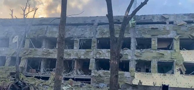 Rusya, Mariupol’de Çocuk Hastanesini Vurdu