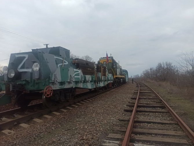 Rusya, Kırım’dan Ukrayna’ya Zırhlı Trenlerle Ağır Silahlar Taşıdı