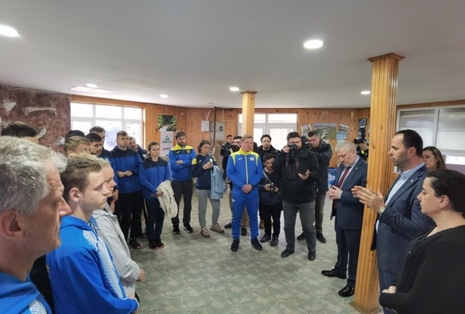 Ti̇esf Başkanı Bursa’da Ağırlanan Ukraynalı Sporcuları Ziyaret Etti