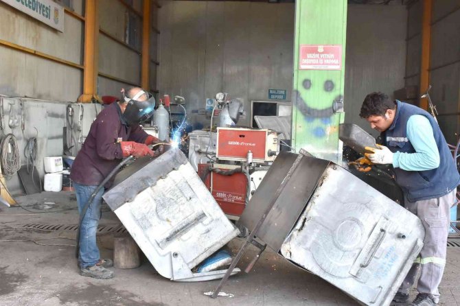 Tarsus Belediyesi, 2021 Yılında 2 Bin 150 Çöp Konteynerini Geri Kazandırdı