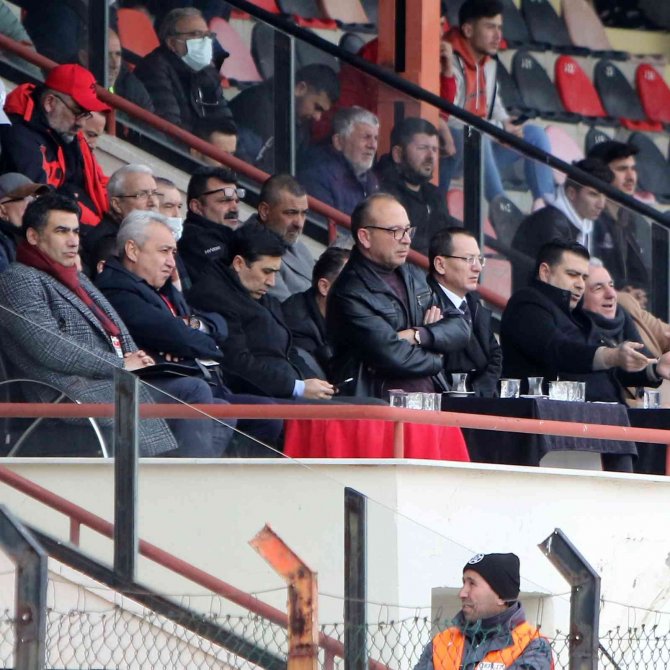 Tff 2. Lig: Turgutluspor: 0 - Sarıyer: 2