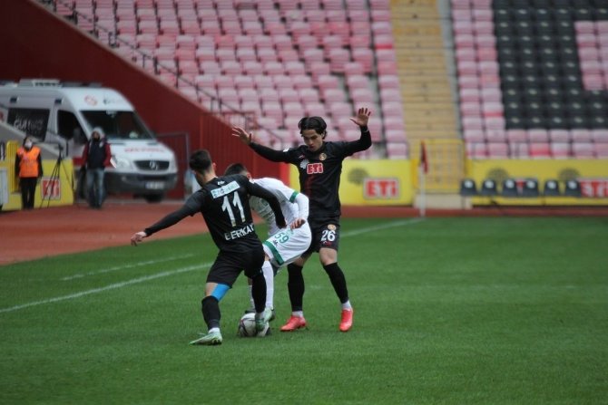 Tff 2. Lig Eskişehirspor - Kırklarelispor Maç Sonucu: 2-2