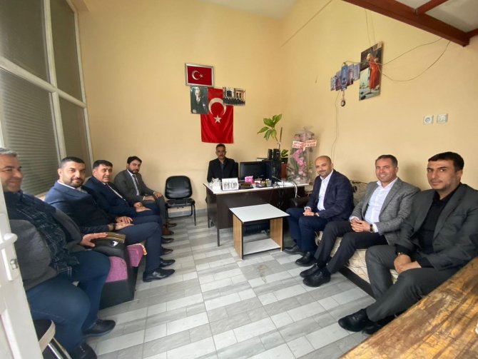 Ak Partililer ’Den Mahalle Muhtarlarına Ziyaret