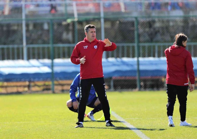 Hüseyin Eroğlu: “Ümraniyespor Maçından Üç Puanla Ayrılmak İstiyoruz”