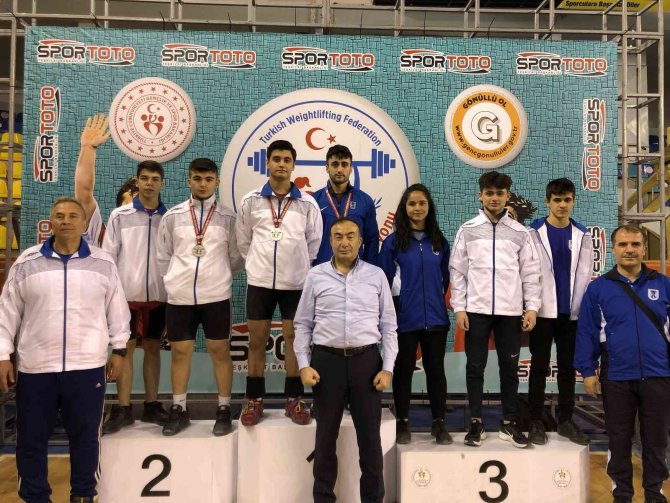 Ankara Büyükşehir Belediyesi Spor Kulübü’nden Halterde Türkiye Şampiyonluğu