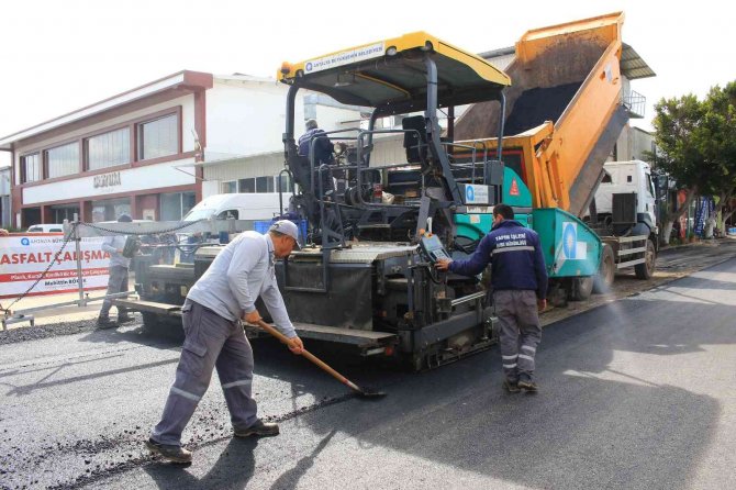Kumluca Sanayi Sitesi’nde Asfalt Çalışması