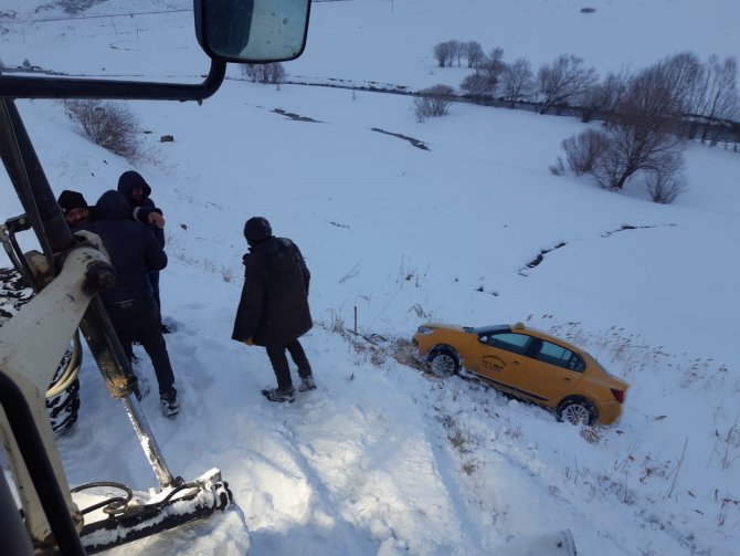 Ardahan’da Kar Yeniden Etkisini Arttırdı: 56 Köy Yolu Ulaşıma Kapandı