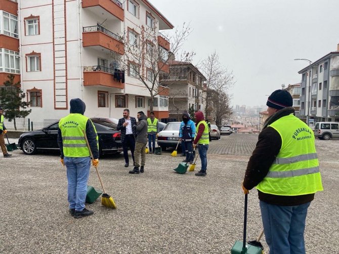Pursaklar’ın Temizlik Timi Bahar Temizliğinde