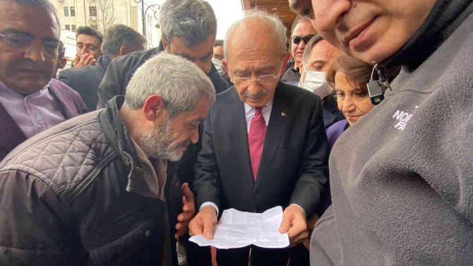 Chp Genel Başkanı Kılıçdaroğlu, Sur Esnafını Ziyaret Etti