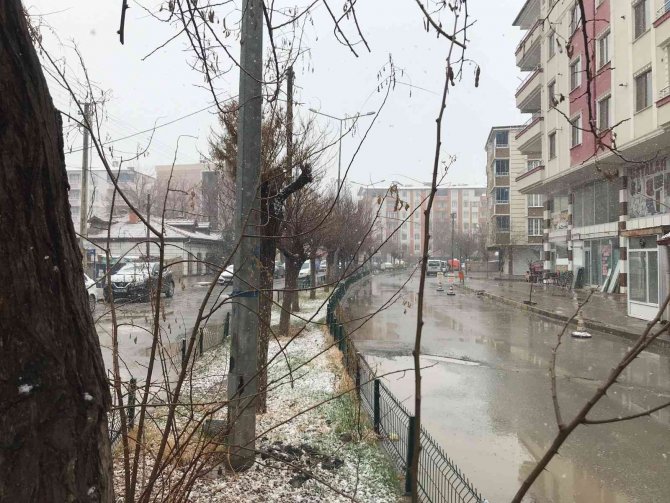 Doğunun Çukurova’sına Kış Geri Geldi