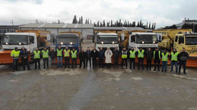 Gebze’de Ekipler Karla Mücadeleye Hazır
