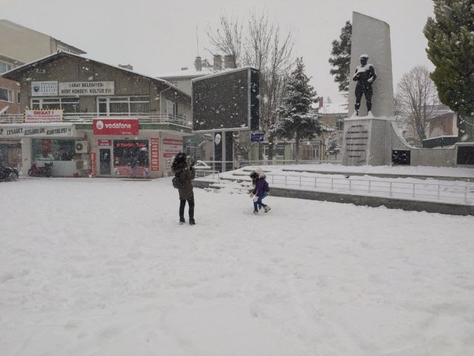 İ̇stanbul’da Beklenen Kar Fırtınası Tekirdağ’ın Bazı İlçelerini Vurdu: Lapa Lapa Kar Yağıyor