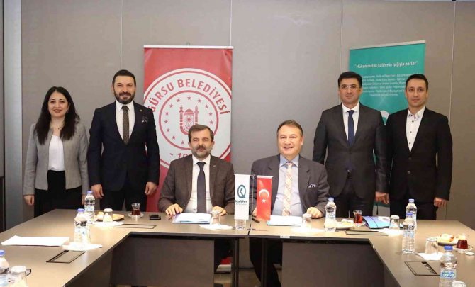 Gürsu Belediyesi Gençlerin Yolunu Aydınlatıyor