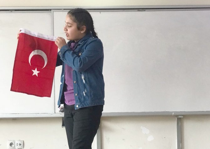 Hakkari’de "İ̇stiklâl Marşı’nı Güzel Okuma Yarışması" Yapıldı