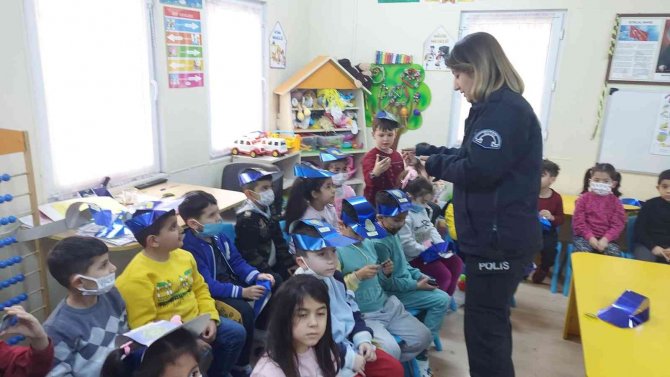 Hatay’da Öğrencilere "Temel Trafik Güvenliği" Eğitimi