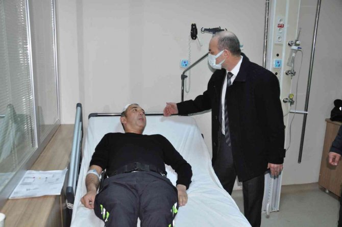 Kars’ta Polis Çocuğu Kurtarmak İçin Kendini Aracın Önüne Attı
