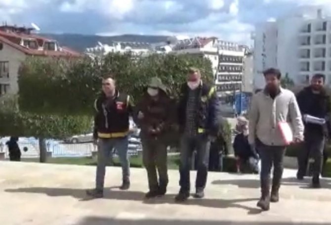 İ̇ş İnsanının Aracına Saldıranlardan İkisi Tutuklandı