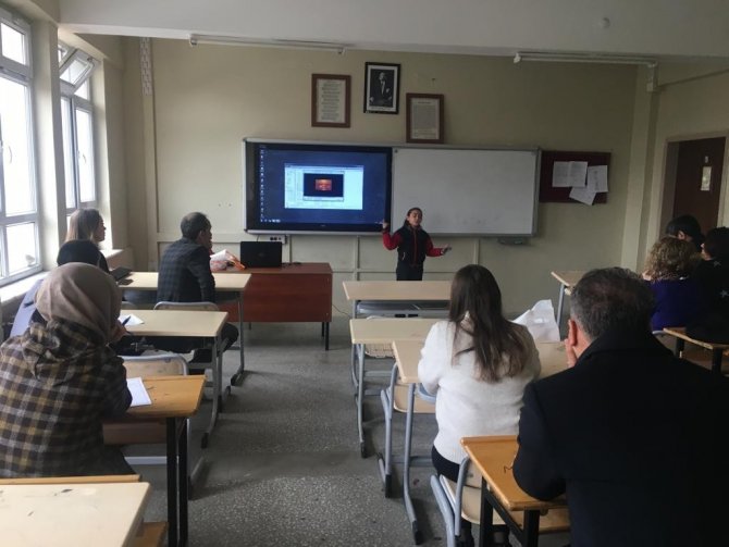 İ̇stiklal Marşını En Güzel Okudu Ödülü Kaptı