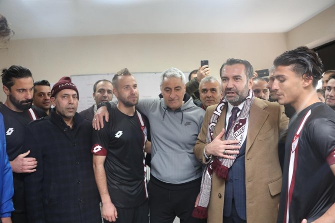 Başkan Şerifoğulları, Elazığspor’u Kahta’da Yalnız Bırakmadı