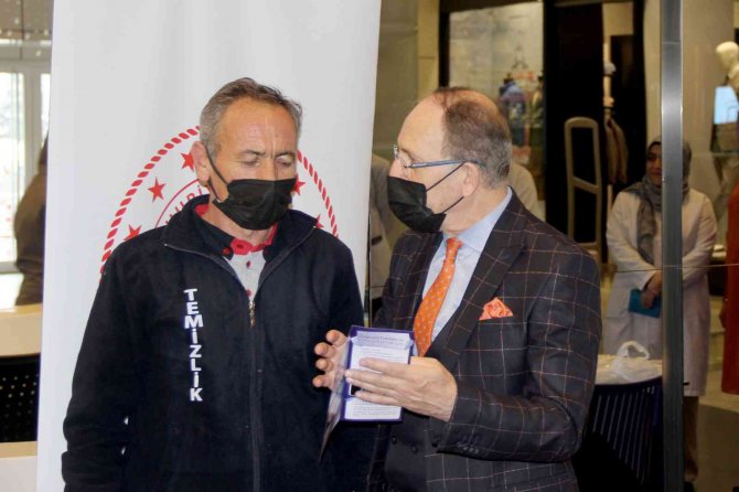 Kalın Bağırsak Kanseri Bilgilendirme Standı Açıldı