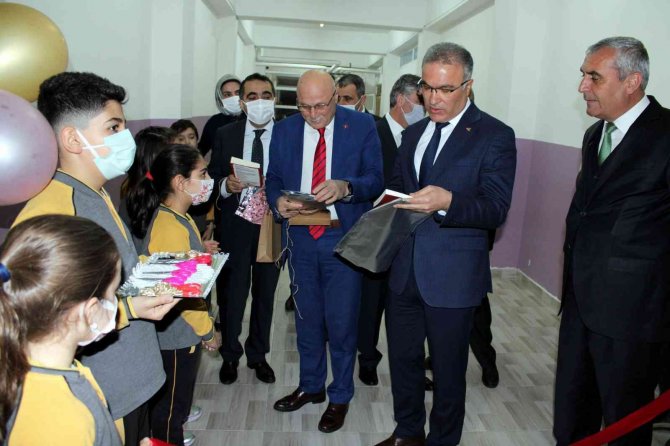 Kayseri’de Kütüphanesiz Okul Yok