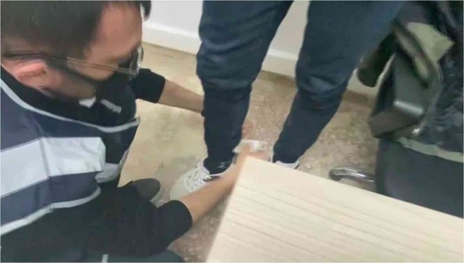 Ehliyet Sınavında Görüntülü Ve Sesli Düzenekle Yakalandı
