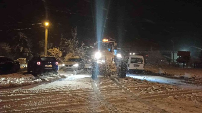 Konya’da Eğitim Ve Ulaşıma Kar Engeli