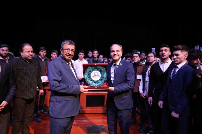 Üniversitede ’Hayati İ̇nanç İle Hayati Meseleler’ Söyleşisi Yapıldı