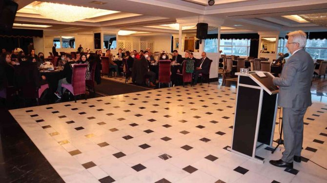 Gençlerle Yarına Bir Adım