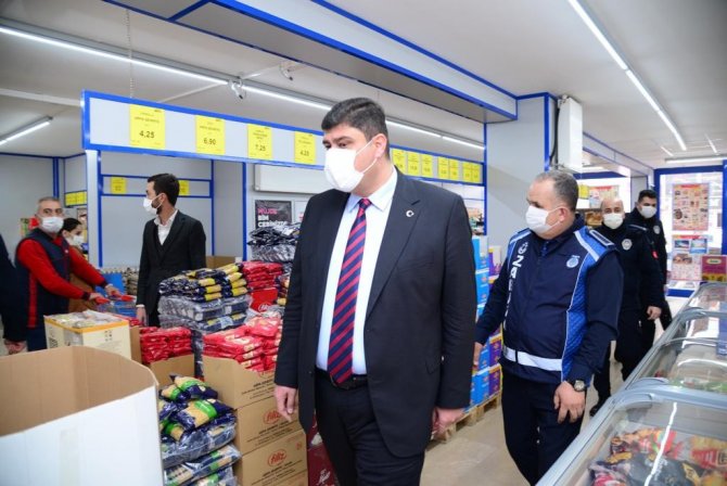 Başkan Oğuz: “Fırsatçılara Ve Stokçulara Geçit Vermeyiz”