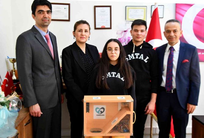 Sökeli Öğrencilerin Projesi, Sokak Hayvanlarını Aç Ve Susuz Bırakmayacak