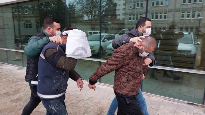 Samsun’da Uyuşturucu Operasyonunda 5 Kişi Adliyeye Sevk Edildi