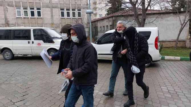 Samsun’da Uyuşturucu Operasyonunda 5 Kişi Adliyeye Sevk Edildi