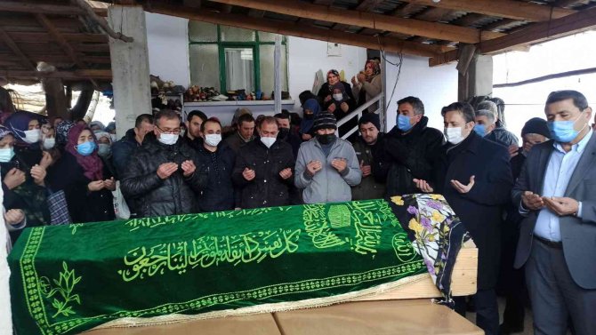 Kazada Hayatını Kaybeden Liseli Sibel’e Gözyaşları İçinde Veda