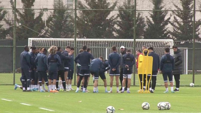 Ömer Erdoğan: "Her Maçı Tek Tek Değerlendiriyoruz"