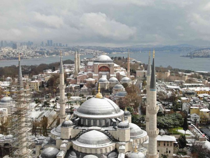 Beyaza Bürünen Tarihi Yarımada Havadan Görüntülendi