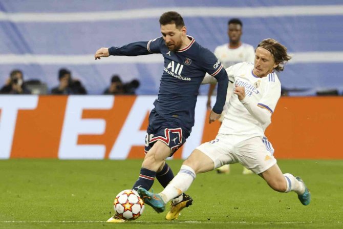Benzema Hat-trick Yaptı, Real Madrid Tur Biletini Kaptı